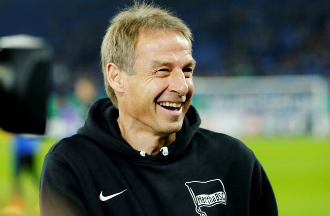 Premier League -Klinsmann åben for Spurs-job: Alt er muligt