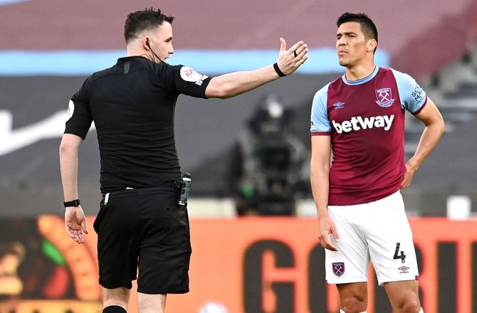 Premier League -West Ham-spiller får rødt kort annulleret