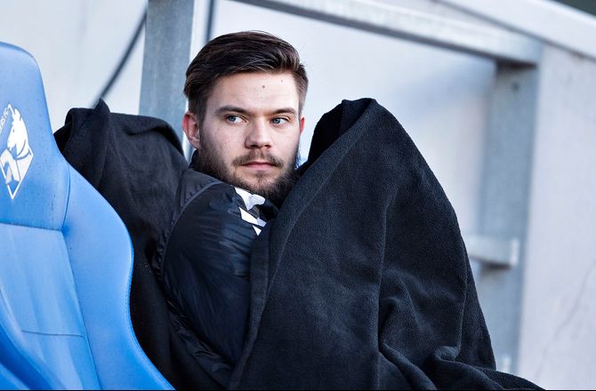 Tyskland -Tidligere AaB-bomber ophæver sin kontrakt