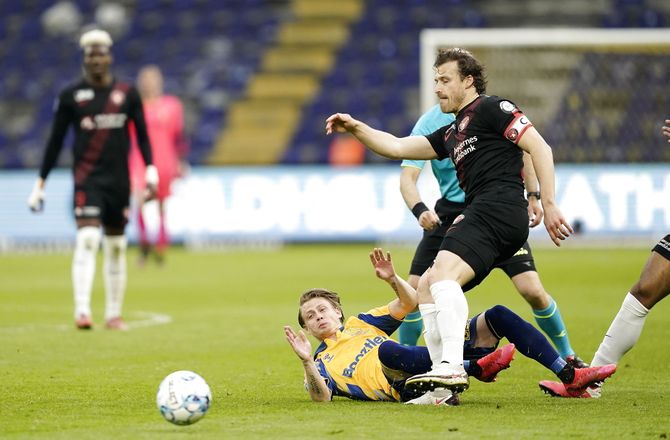 3F Superliga -FCM-anfører om guldduel: Laver korsets tegn