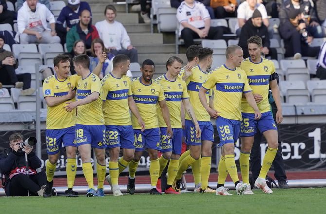 3F Superliga -Brøndby har matchbold: Drengene er modne