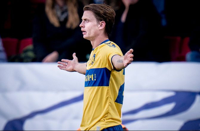 Danmark -Månedens spiller: Hedlund slår Diks og Maxsø