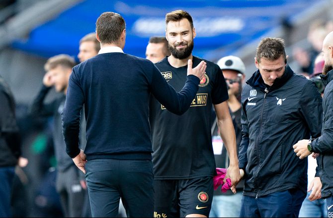 1. Division -Sparv starter trænerkarriere i Priskes Sparta