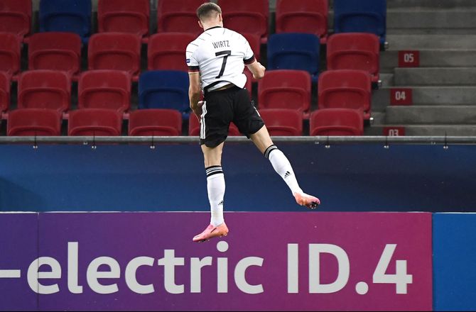 EM U21 -Tyskland er i U21-finalen efter turbomål