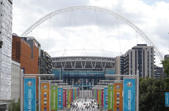 EM -Medier: Wembley kan miste EM-finalen