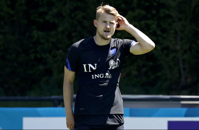 EM -Holland må undvære De Ligt til EM-åbner