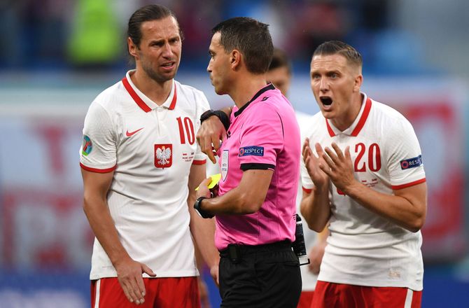 Abha -Tidligere PSG-polak rykker til Saudi-Arabien