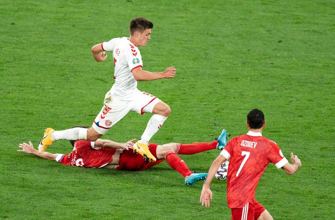 International -Mæhle: Blev ved med at køre træt russer over