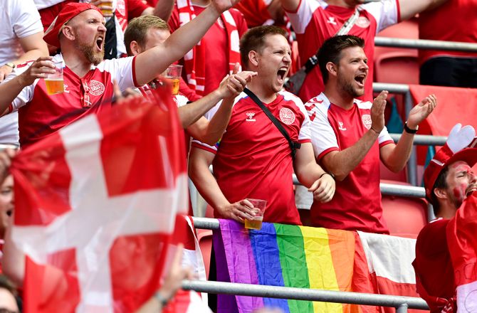 EM -Tre partier kræver: Få danske fans til London
