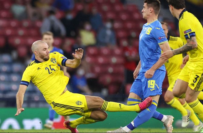 EM -Ukrainer ude af EM efter grov svensk tackling