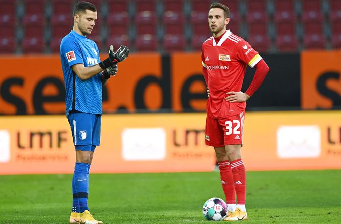 Bundesliga -Augsburg forlænger med polsk sidste skanse