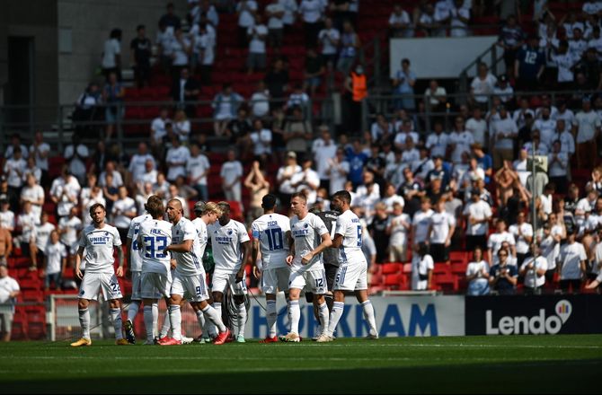 Conference League -FCK skifter seks mand - Bøving starter