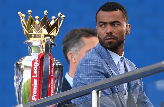 International -Cole: Vil imitere Ancelotti, Mou og Wenger