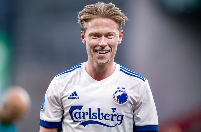 International -Medie: Viktor Fischer skifter til Belgien