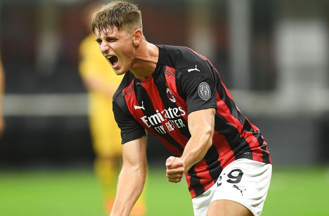 Serie A -Lecce lejer ung angriber i Milan