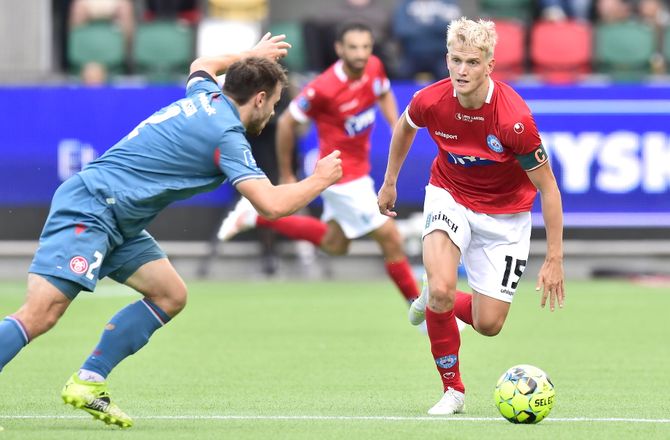 3F Superliga -Silkeborgs Gustav Dahl stopper karrieren efter alvorlig hovedskade