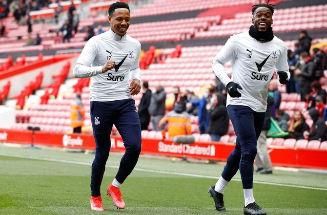 Premier League -Crystal Palace forlænger med Clyne