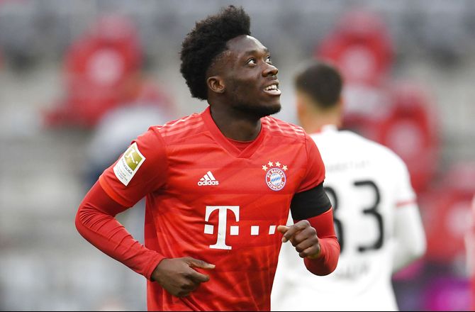 International -Alphonso Davies hædret som årets spiller