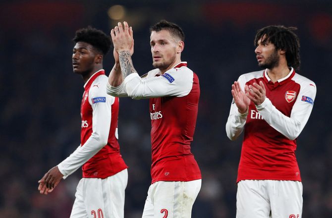 Ligue 2 -Mathieu Debuchy fortsætter i Ligue 2
