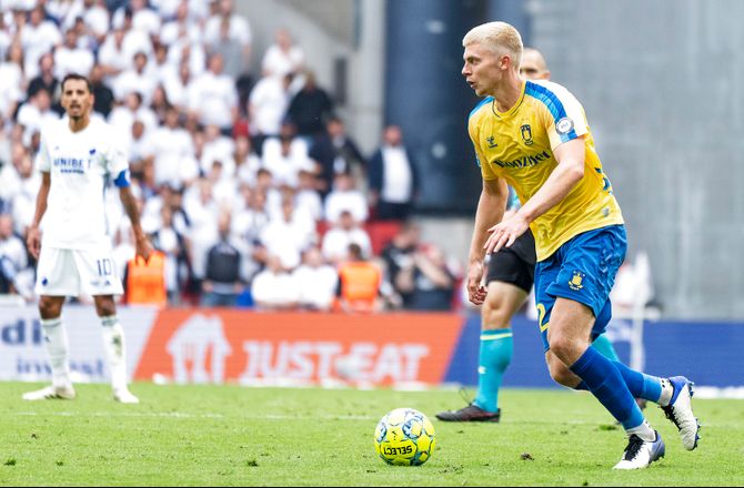 International -Avis: Rosenborg jagter Brøndbys Børkeeiet