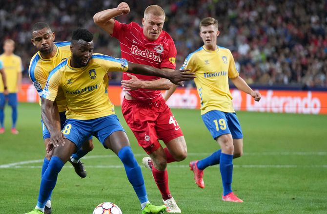 Pokal -Nissen og Kjærgaard på tavlen i Salzburg