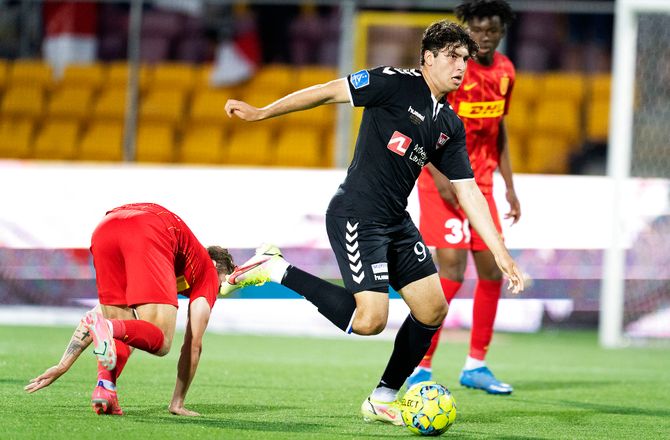 International -Avis: Stuttgart forhandler om Wahid Faghir