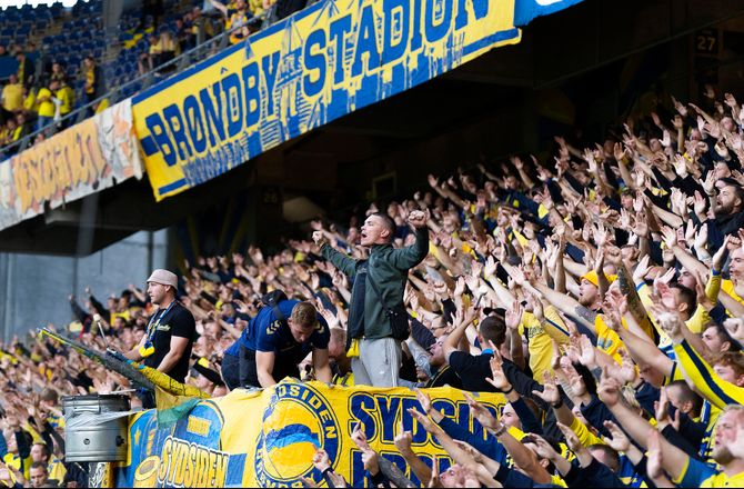 3F Superliga -Hård kritik af Brøndby: Ikke opgaven voksen