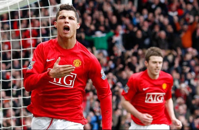 International -Officielt: Ronaldo skifter til Manchester United