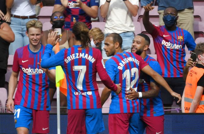 International -Barca sender albansk angriber til Serie A