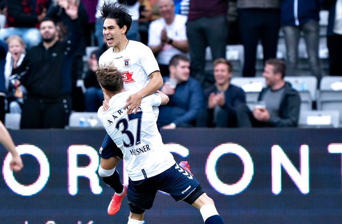 3F Superliga -AGF-målscorer: Spiller i mål om nødvendigt