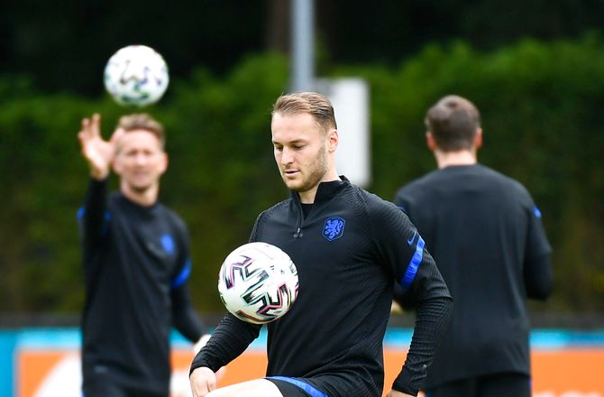 EM -Holland laver endnu en udskiftning