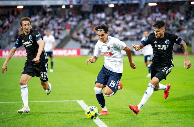 International -Bekymring i Sverige: Dansk fodbold er foran