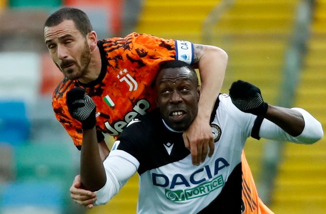 International -Basaksehir køber Okaka på tyrkisk deadline
