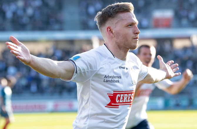 Bundesliga -Tim Prica lagde op til matchvinder Bror Blume