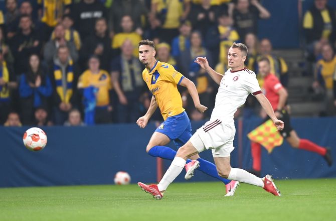 Europa League -Sparta-træner: BIF-fans kan skaffe dem point