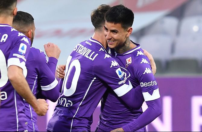 Serie A -Fiorentinas ejer raser mod fans: Brugt 2,3 mia.