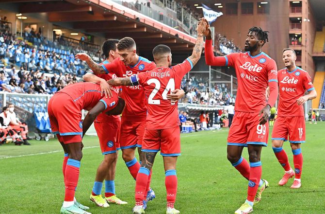 Serie A -Suveræne Napoli bankede Damsgaard og co.