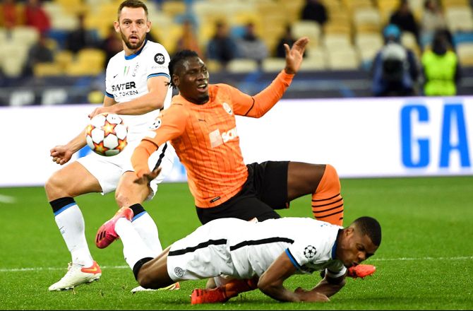 Premier League -Traore ude i op til et år efter grimt CL-uheld