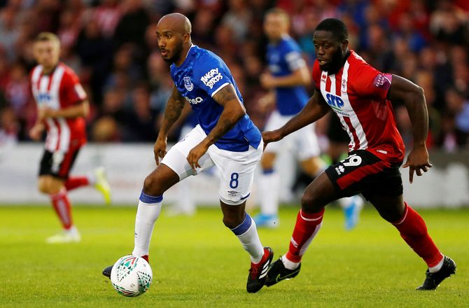 Premier League -Fabian Delph stopper karrieren som 32-årig