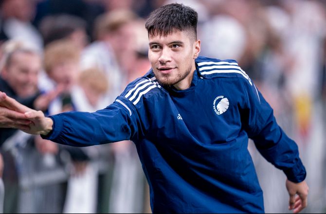 3F Superliga -Kevin Diks er skadet: Håber ikke det er slemt