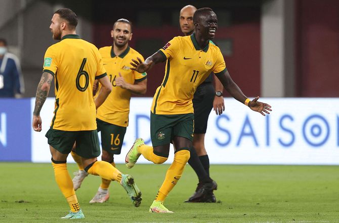 International -Cadiz bekræfter: Awer Mabil er på plads
