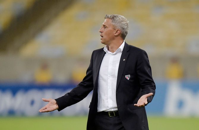 Al Ain -Hernán Crespo får sparket i Emiraterne