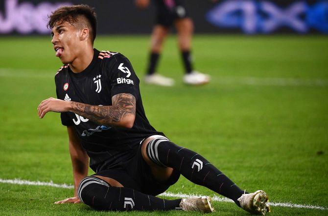 Serie A -Juve-brasilianer ude i op til otte måneder 