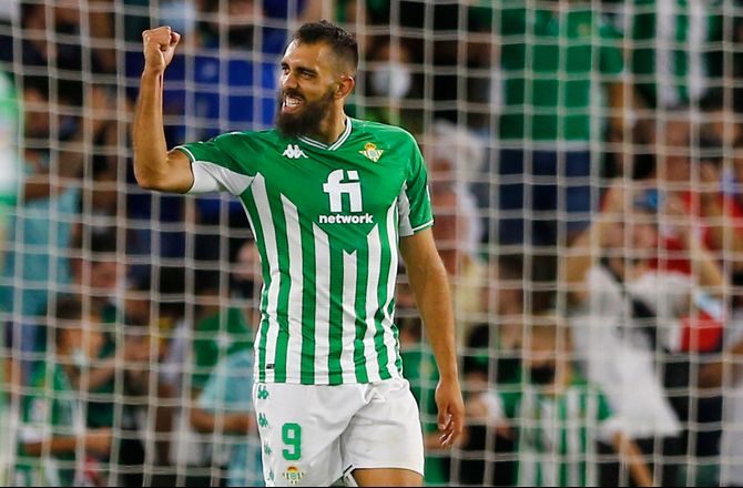 La Liga -Wass og Valencia fik tæv af Real Betis