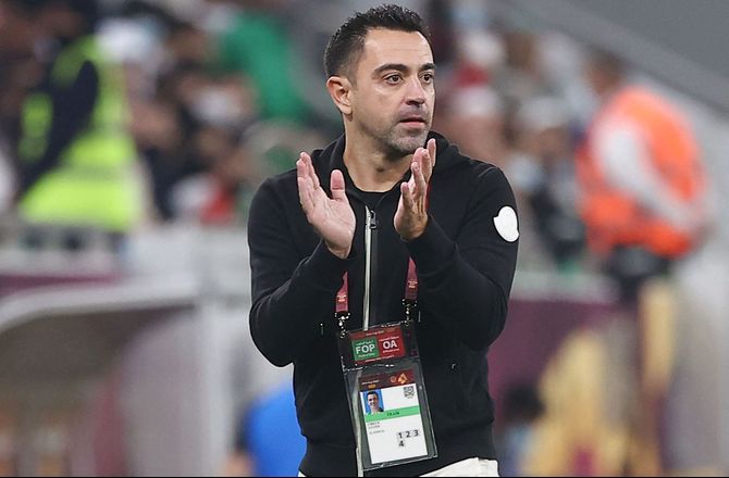 International -Al Sadd: Kan ikke lade Xavi smutte nu