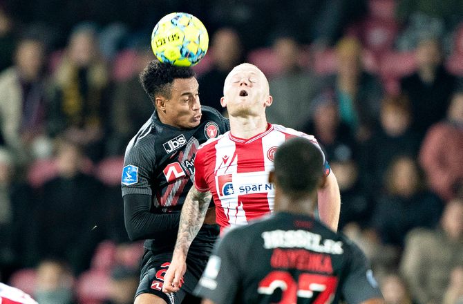 3F Superliga -AaB-boss: Arbejdede på Thelander-erstatning