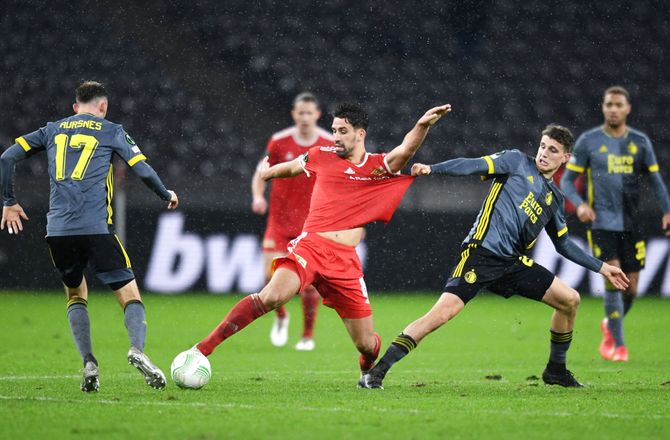 Conference League -Feyenoord besejrede Union i regnvåde Berlin