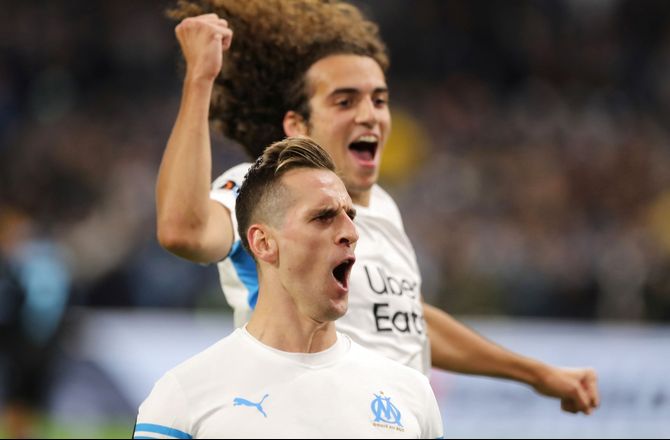 Serie A -Juventus har tidligere Napoli-bomber til lægetjek