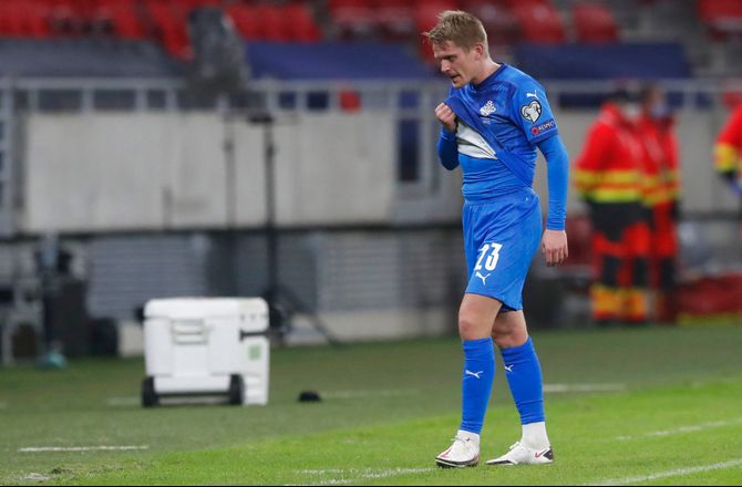VM -Ari Skulason takker af på landsholdet