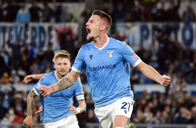 Serie A -Lazio-præsident afslører: Afviste kæmpe Milan-bud på Milinkovic-Savic